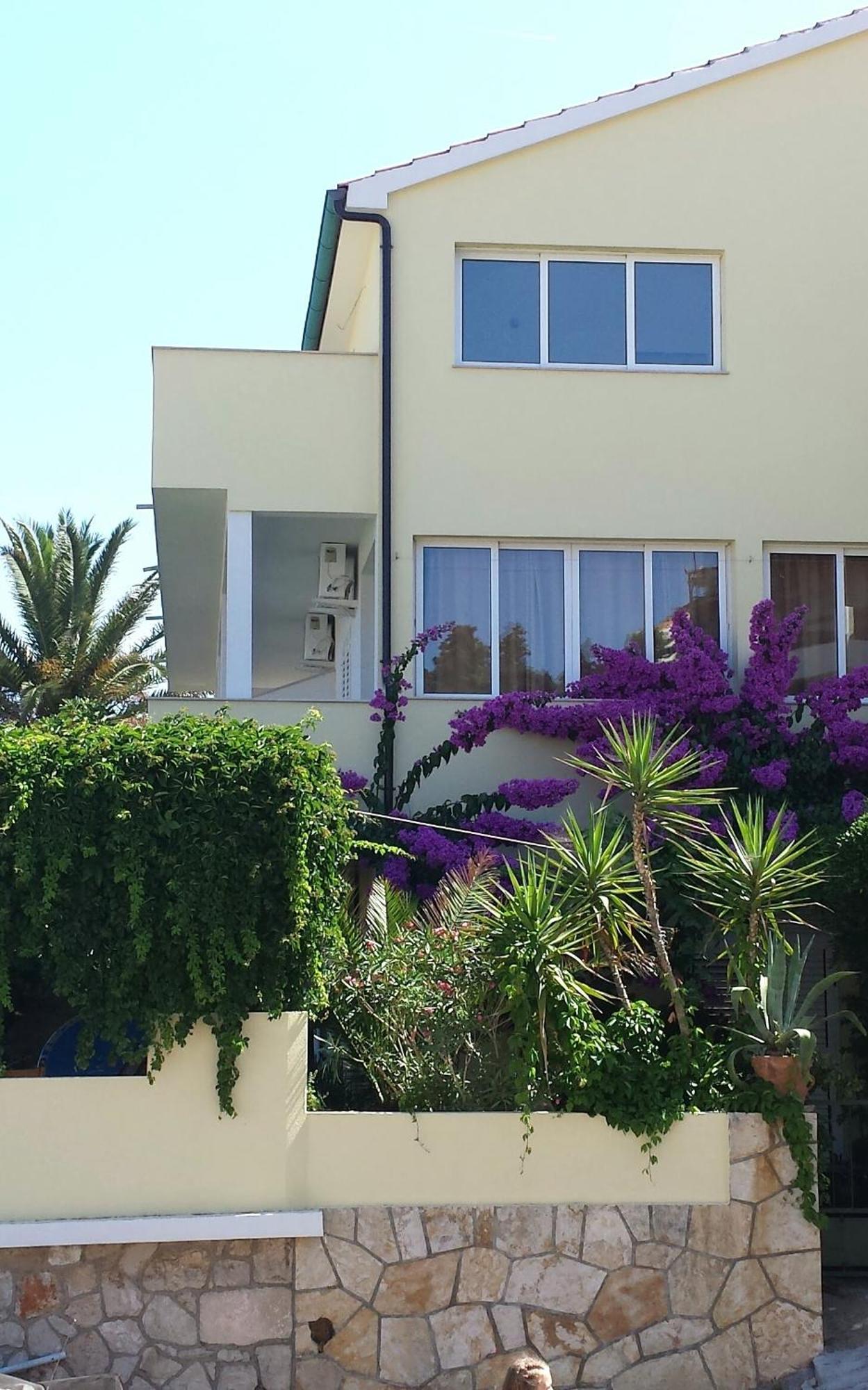 ילסה Apartmani Isabella - Ilda Radonic מראה חיצוני תמונה