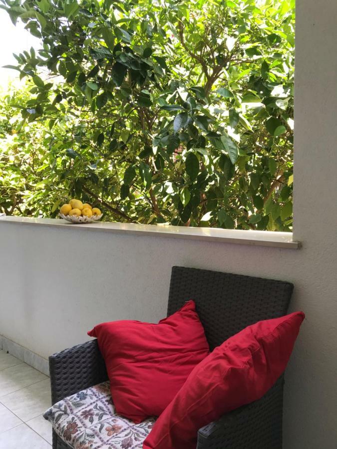 ילסה Apartmani Isabella - Ilda Radonic מראה חיצוני תמונה