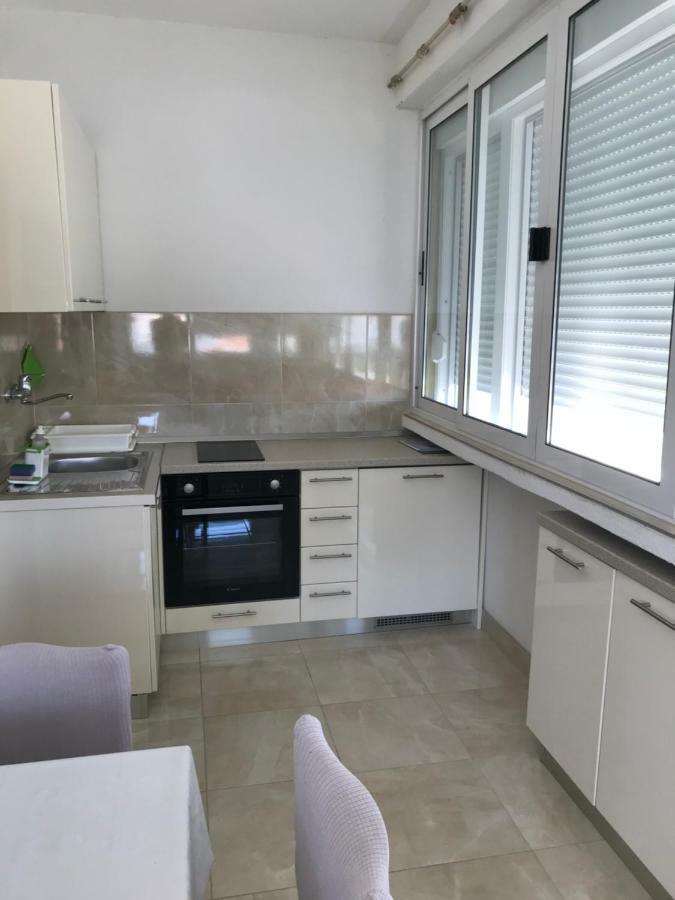 ילסה Apartmani Isabella - Ilda Radonic מראה חיצוני תמונה